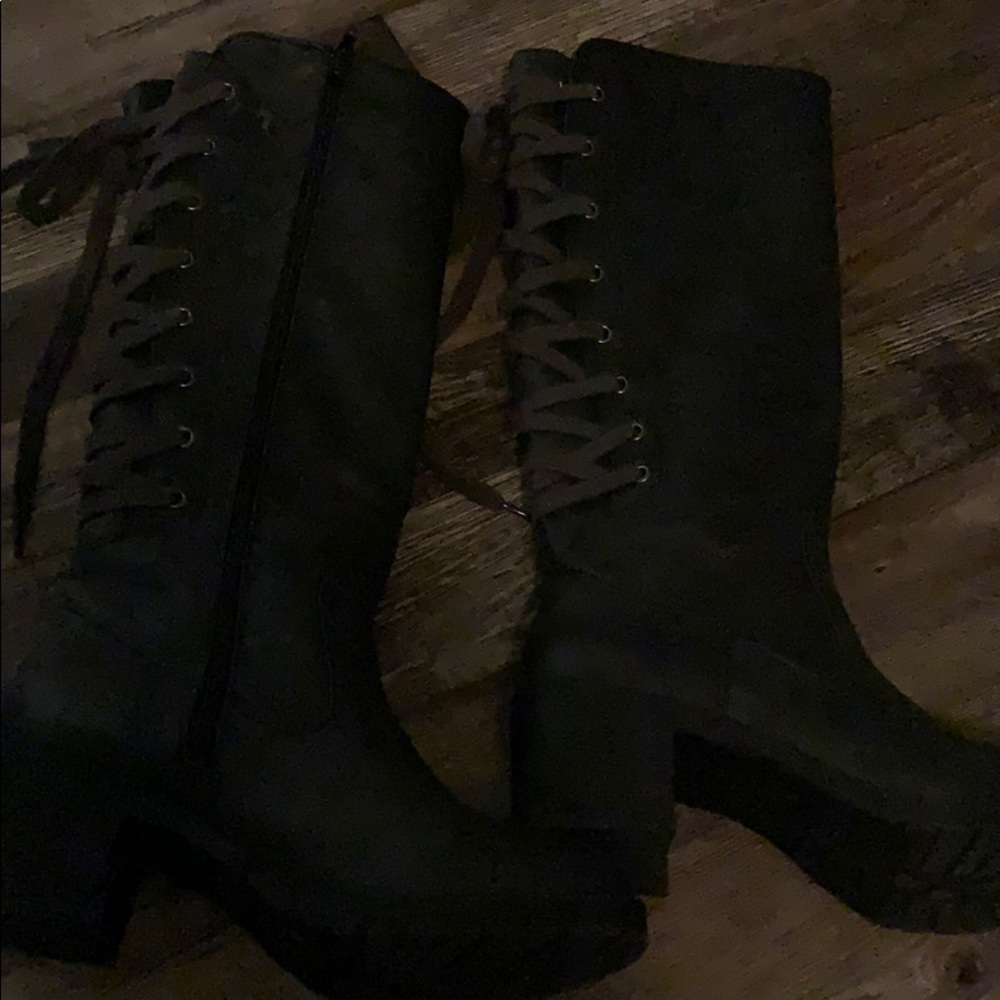 Super cute boots size 7.5